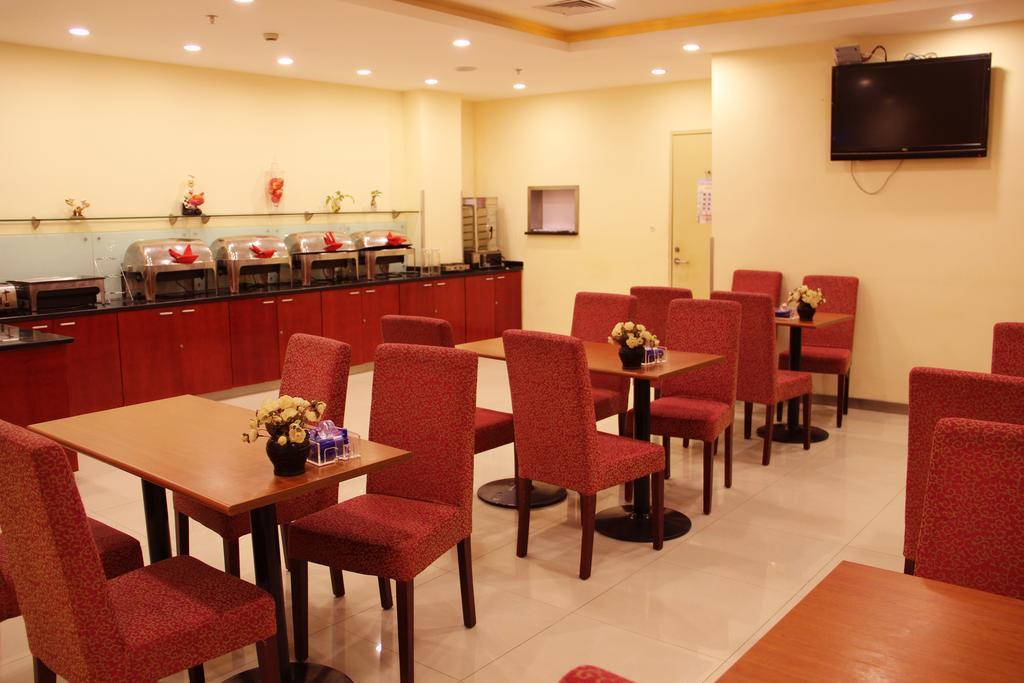 Hanting Express Kunming Yieryi Street Yunnan Normal University Branch Extérieur photo